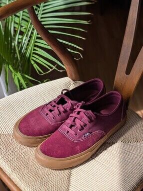 Vans Mens 11.5 Burgundy Suede Low-Top Sneakers
